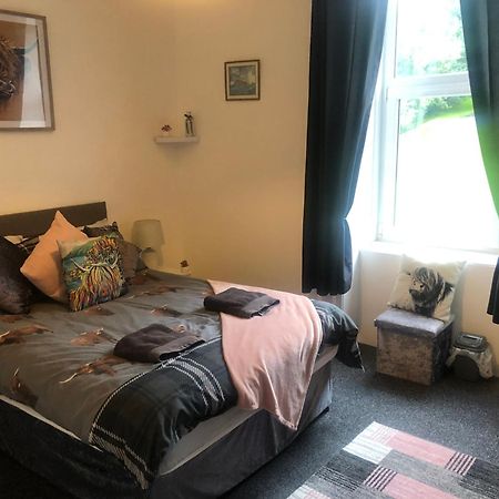 Captivating 2-Bed Apartment In Isle Of Bute Ротсей Экстерьер фото