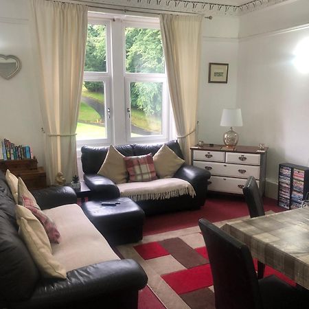 Captivating 2-Bed Apartment In Isle Of Bute Ротсей Экстерьер фото