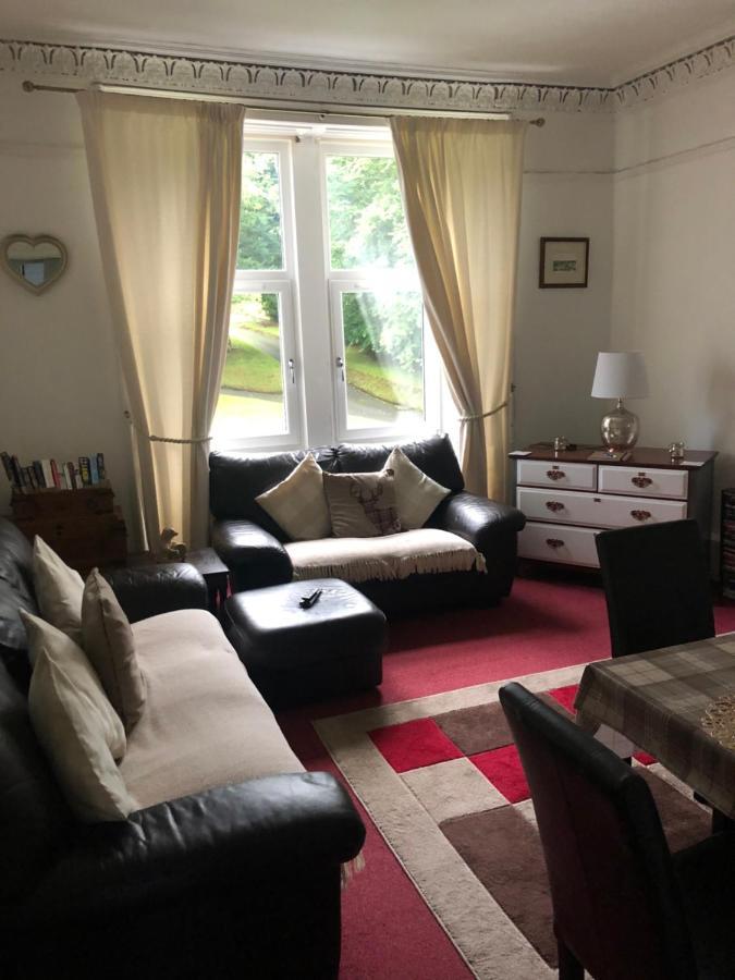 Captivating 2-Bed Apartment In Isle Of Bute Ротсей Экстерьер фото