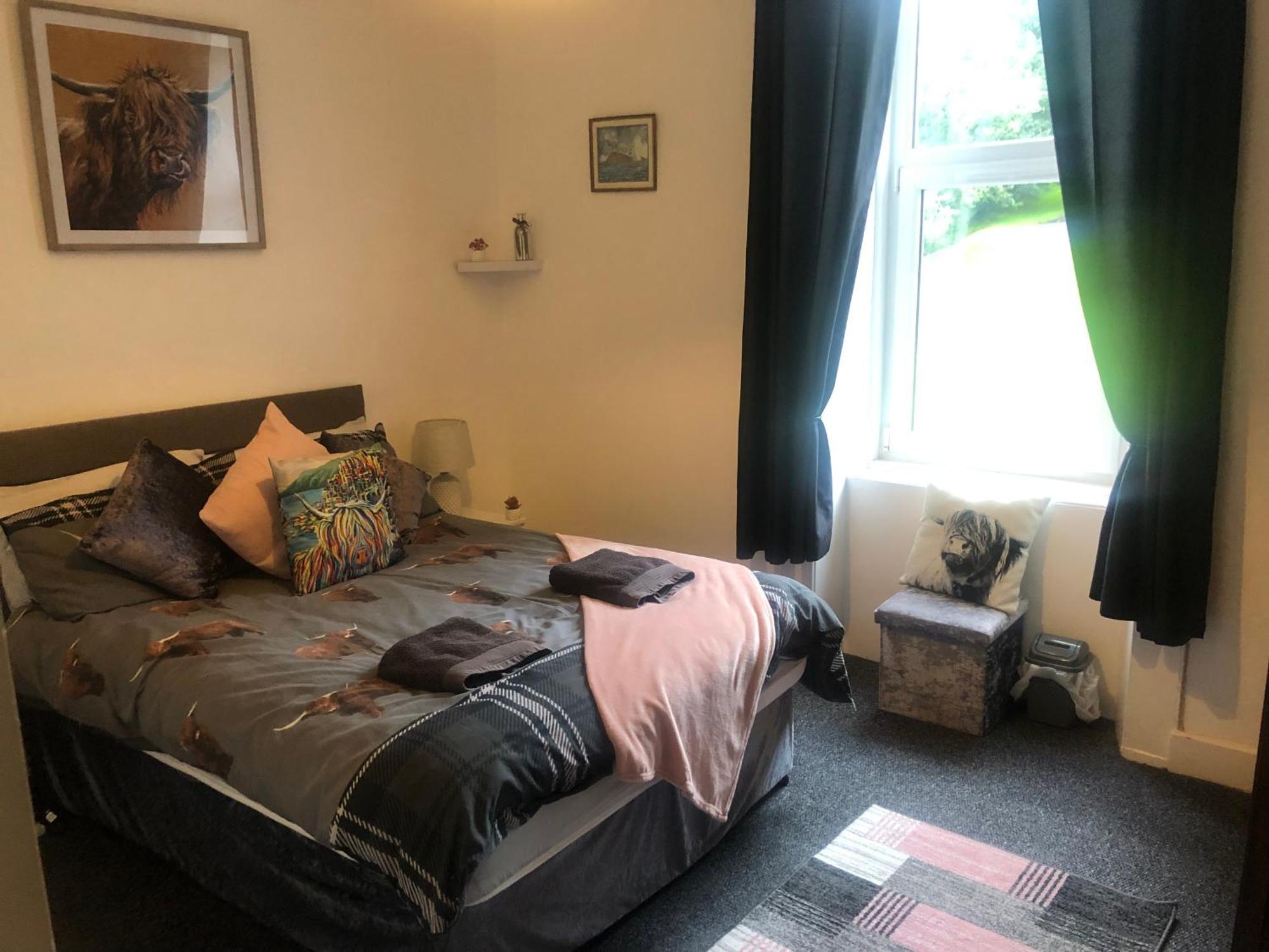 Captivating 2-Bed Apartment In Isle Of Bute Ротсей Экстерьер фото