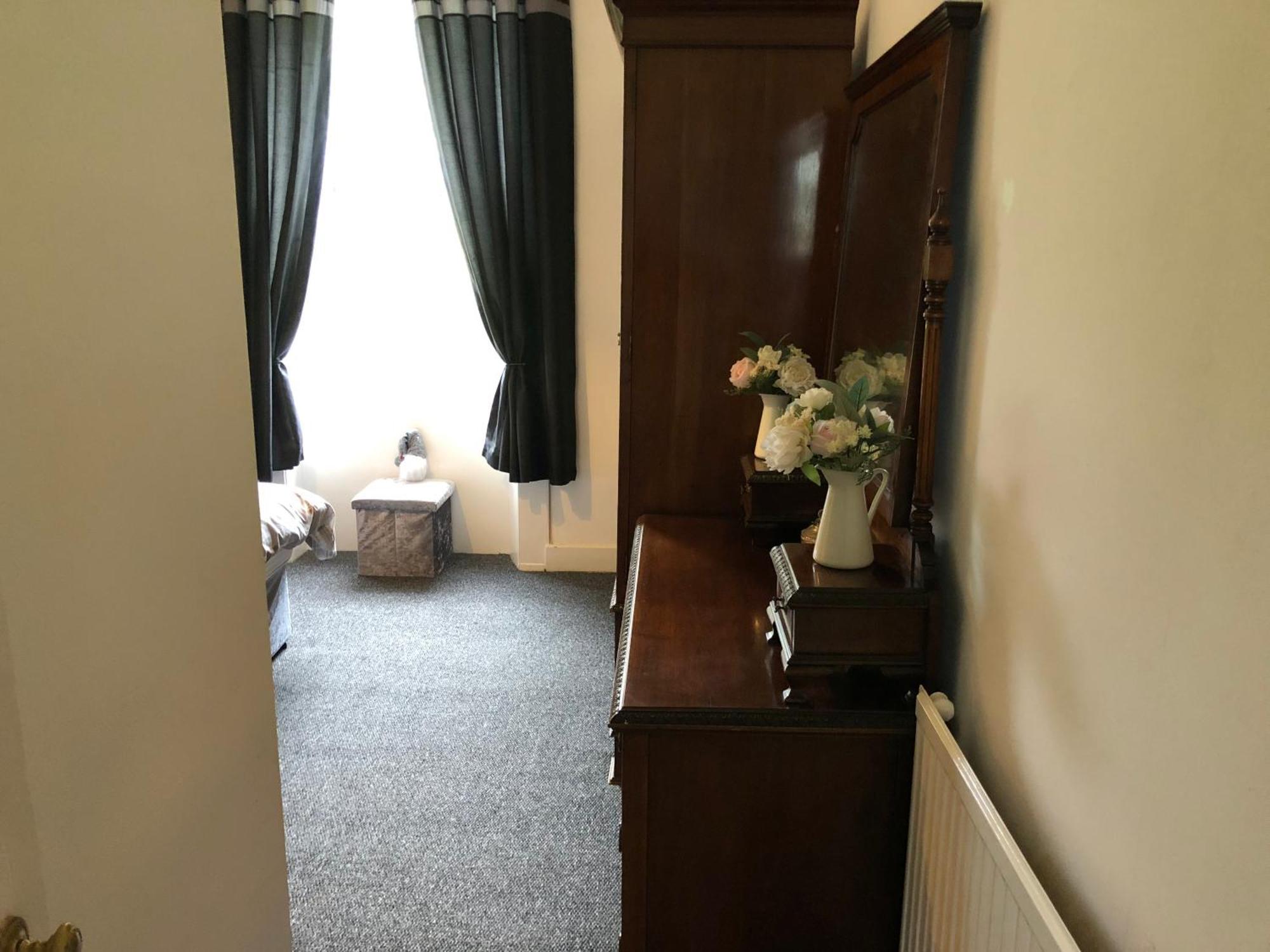 Captivating 2-Bed Apartment In Isle Of Bute Ротсей Экстерьер фото