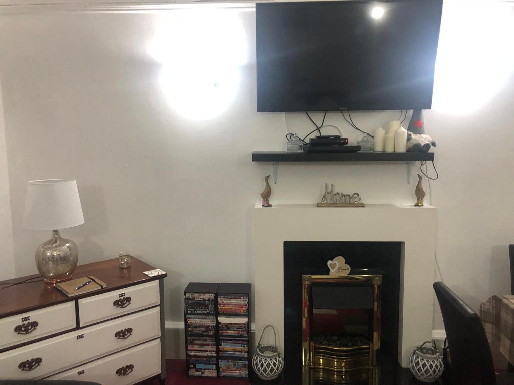 Captivating 2-Bed Apartment In Isle Of Bute Ротсей Экстерьер фото