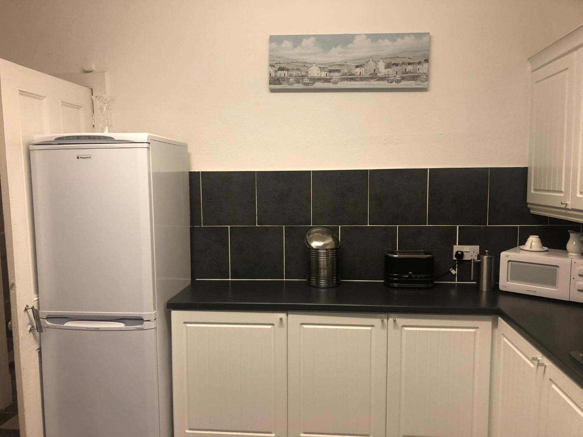 Captivating 2-Bed Apartment In Isle Of Bute Ротсей Экстерьер фото